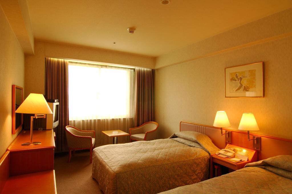 Okayama Royal Hotel Habitación foto