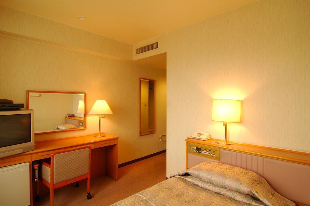 Okayama Royal Hotel Habitación foto
